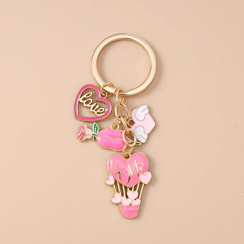 Bonito batom perfume sexy batom vermelho chaveiro feminino meninas amor coração chaveiro pingentes para bolsa diy artesanal chaveiro presentes