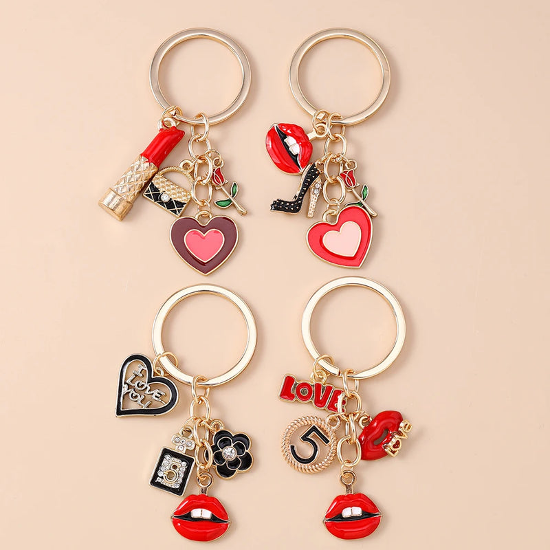 Bonito batom perfume sexy batom vermelho chaveiro feminino meninas amor coração chaveiro pingentes para bolsa diy artesanal chaveiro presentes
